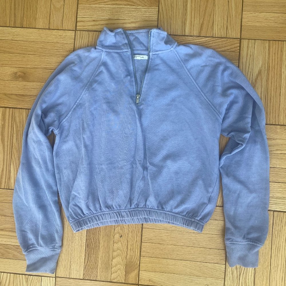 Sweatshirt - Picture 2 of 3